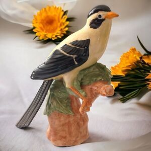 Vintage Goldfinch Bird Figurine Porcelain Handpainted Large 9" Signed By Artist.